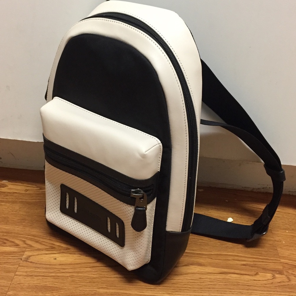 Coach - 1 strap bag